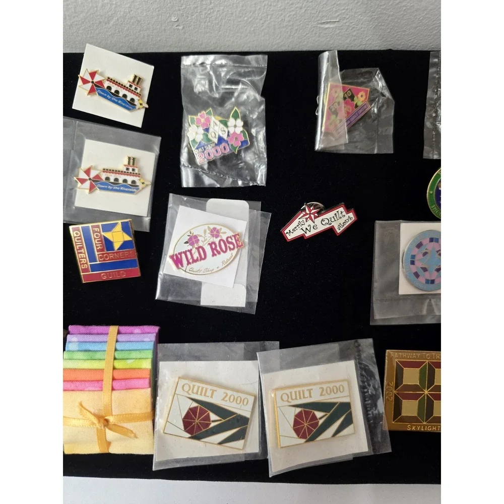 Quilting Show/ NQA PINS& Commemorative PENDANT LOT VARIOUS YEARS